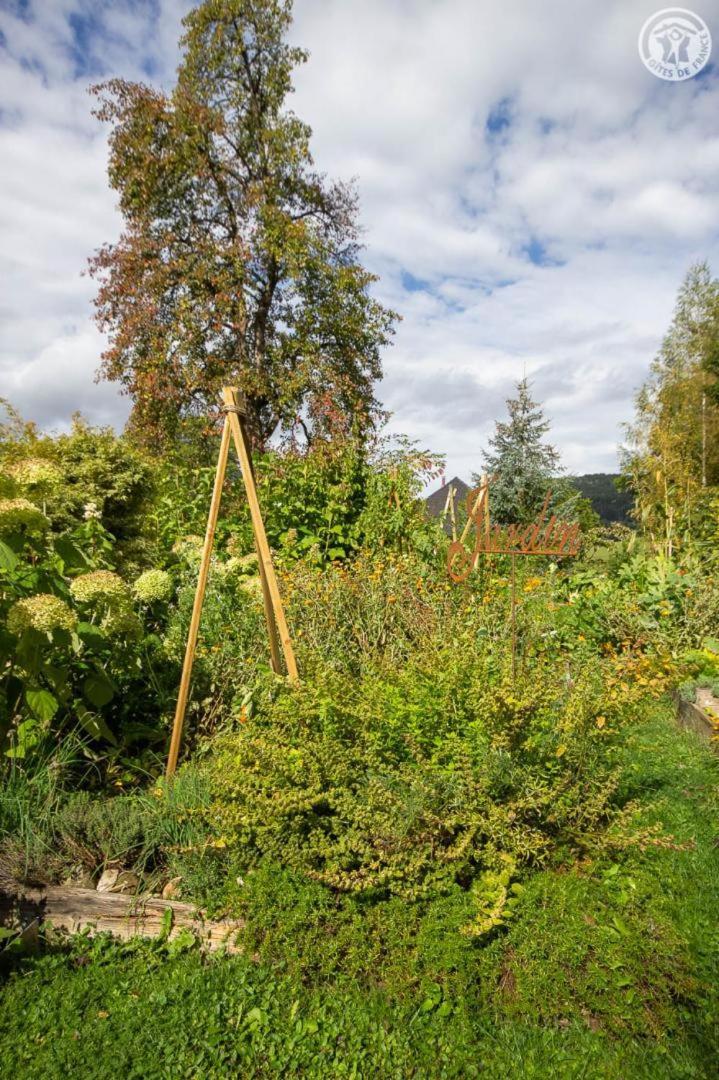 Les Perrelles Bed & Breakfast Bellecombe-en-Beauges Exterior foto