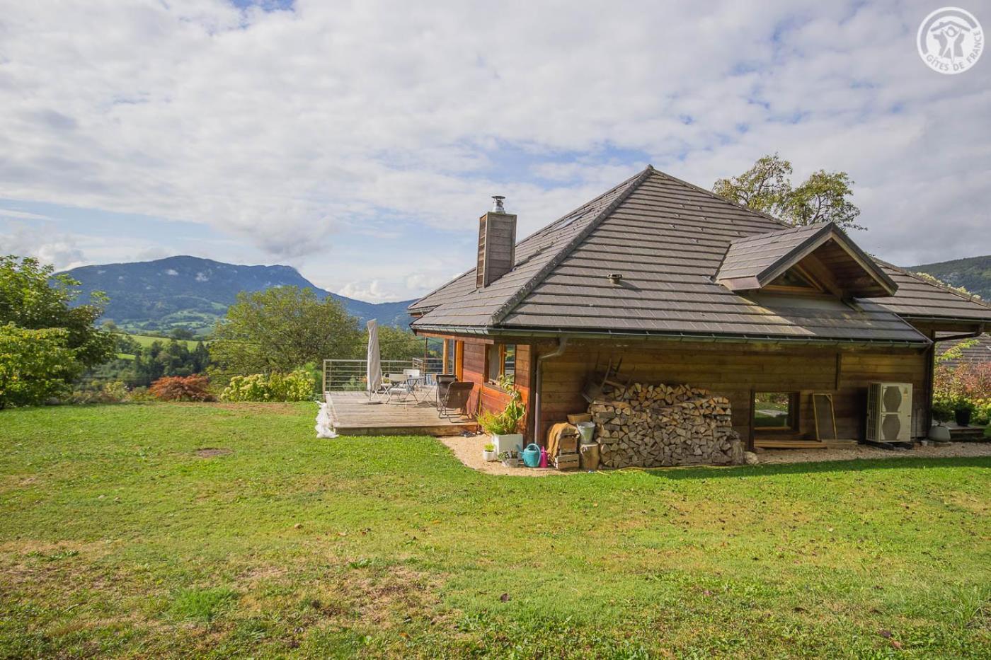Les Perrelles Bed & Breakfast Bellecombe-en-Beauges Exterior foto