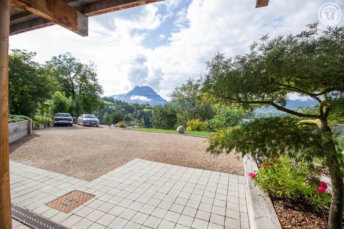 Les Perrelles Bed & Breakfast Bellecombe-en-Beauges Exterior foto