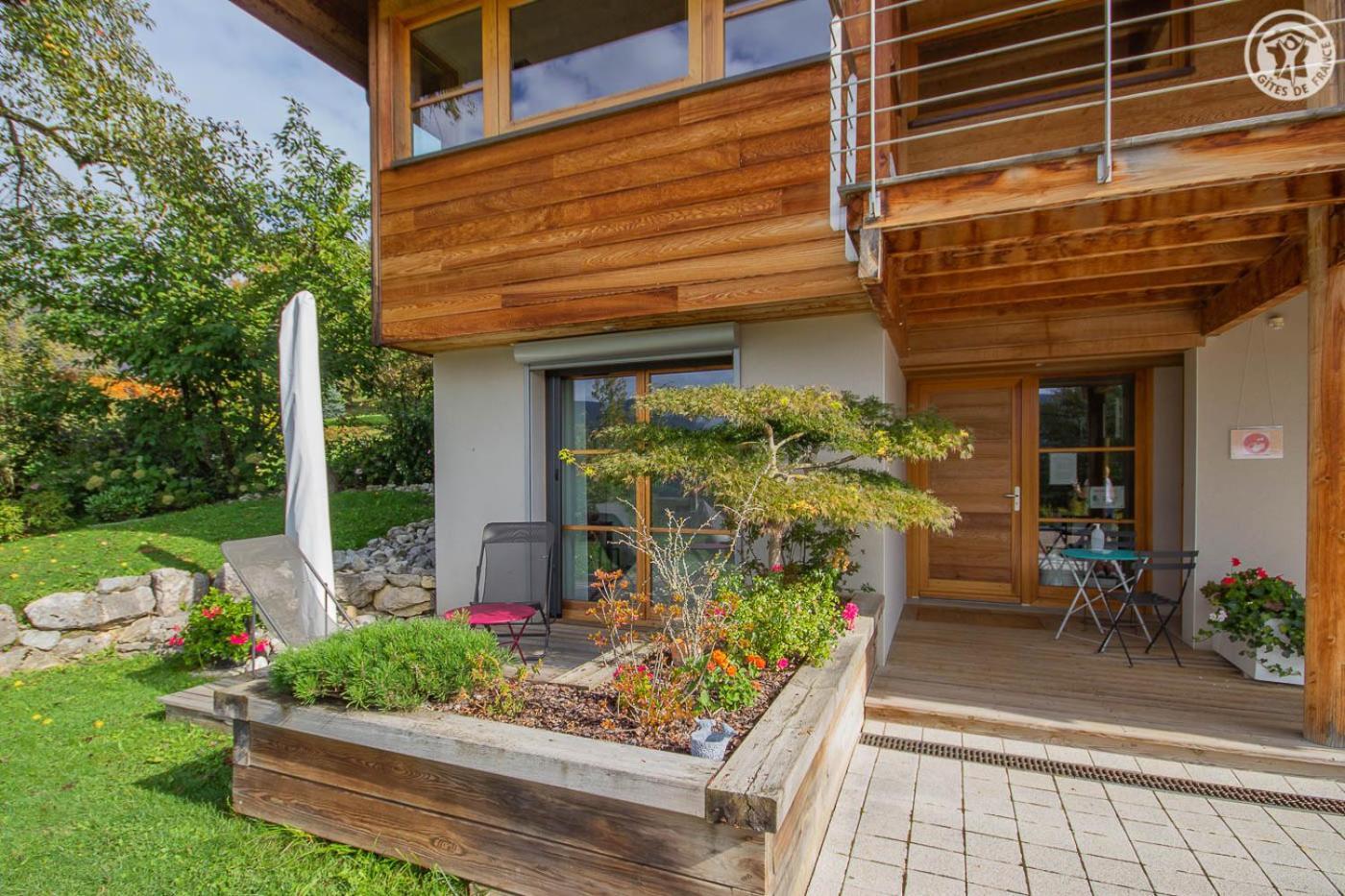 Les Perrelles Bed & Breakfast Bellecombe-en-Beauges Exterior foto